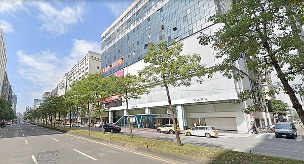 忠孝東路四段、仁愛路四段都是台北最精華的地段。圖/取自Google maps