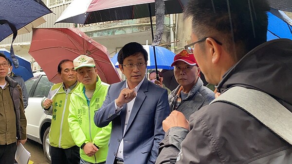 基隆新山水庫旁20住戶無自來水只能看,蔡適應爭取解決。圖/蔡適應服務處提供