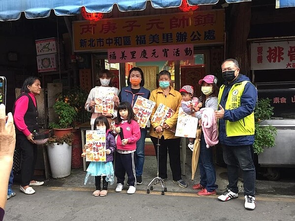 與里民同樂中和福美里陳靜慧凝聚里民向心力 好房網news 與里民同樂中和福美里陳靜慧凝聚里民向心力 好房網news
