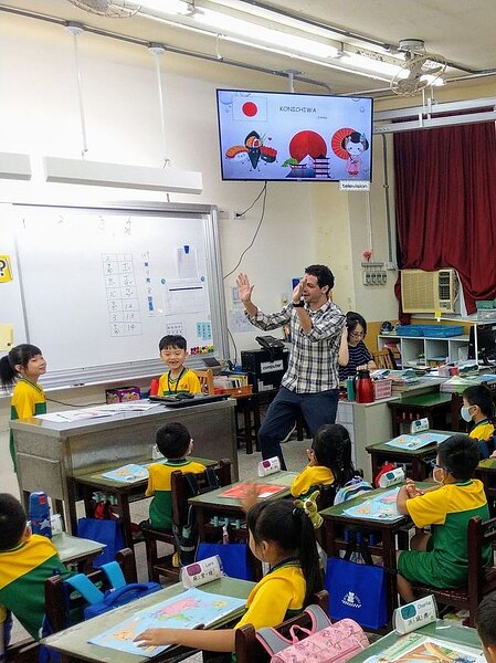 基隆市政府教育處表示,未來2學年會有5所小學轉型雙語學校,達成「區區有雙語學校」目標。圖/基隆教育處提供