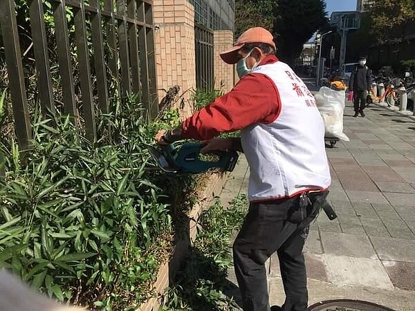 環校步道矮樹修剪，景觀更美。圖／曾美惠攝
