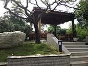 創業有成助鄉里　古厝改建圖書館