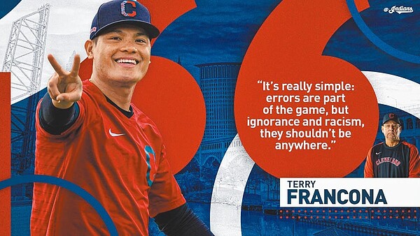 印地安人隊官方推特貼出張育成照片,並引用總教練法蘭柯納的話,「失誤是比賽一部分,但無知和種族歧視不該出現。」(截自印隊官方推特)