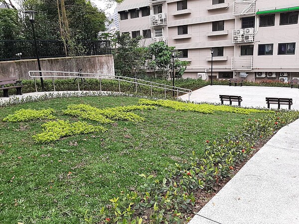 坪頂路51巷內國有土地施工後變身綠地。圖／新北市城鄉局提供