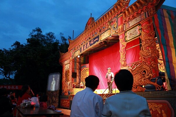 節慶活動，蔡桂清會邀請藝文團隊表演。圖／擷取自蔡桂清臉書