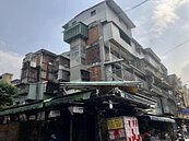 南機場都更　開發單位稱：居民非高級人才有騎樓易髒亂