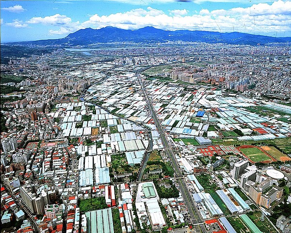 新泰塭仔圳空拍圖。圖/新北市政府提供
