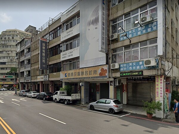 台中市西區三民路一段周邊每坪房價16.2萬元。圖/取自Google maps