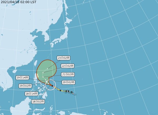 中央氣象局路徑潛勢預測圖顯示，強颱舒力基前3天受太平洋高壓西南側的東南東風導引，向西北西轉西北朝菲律賓東方海面前進。圖／取自氣象局網站
