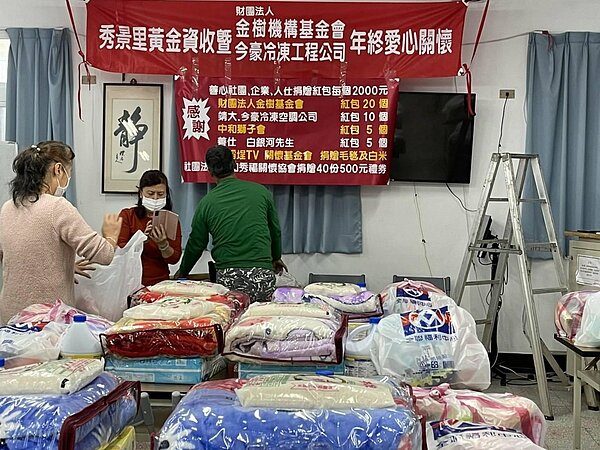 許多企業家紛紛捐贈給弱勢族群。圖／李淙河里長提供