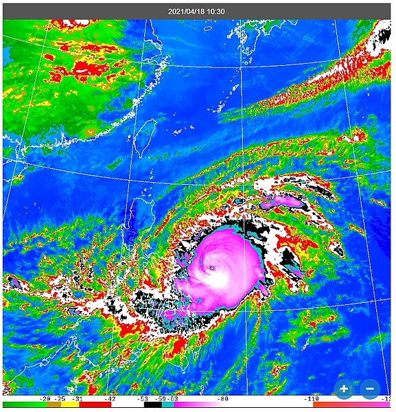 強颱舒力基今天上午8時位在鵝鑾鼻東南方1230公里海面上,以每小時10公里速度向西北進行。圖/取自氣象局網站