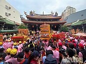 大甲媽、白沙媽剛走　彰化媽起駕帶大家「潦溪」去