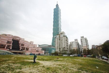「最貴菜園」之稱的信義計畫區D1土地不作飯店了!富邦大股東決定改蓋頂級辦公大樓。圖∕本報資料照片
