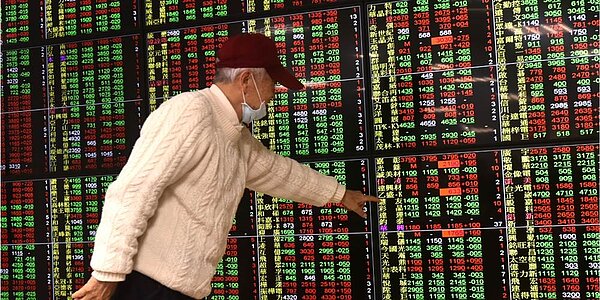 上市櫃公司股東會進入倒數階段,除融券回補潮有望支撐股價外,股東會紀念品更是股民每年期待的小確幸。示意圖/中時報系資料照