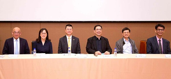 2021土地改革專業論壇以針對「如何改善住宅預售制度」進行深入討論。圖/永慶房產集團提供