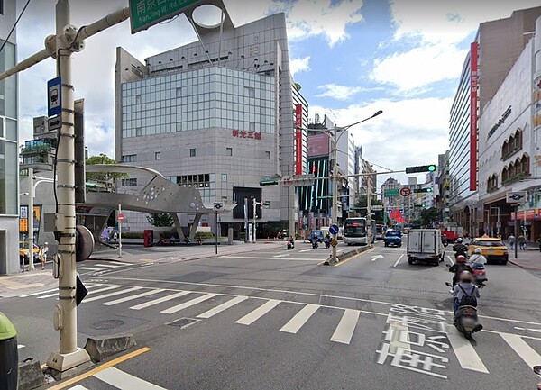 中山區南京西路街景。圖/Google Maps