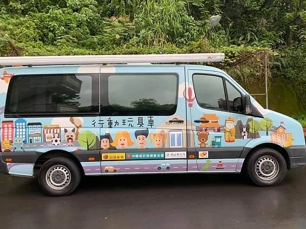 玩具銀行富有「跨代共融」的正能量。圖／吳素蘭攝