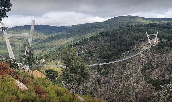 葡萄牙世界最長行人吊橋完工。圖/Google Maps