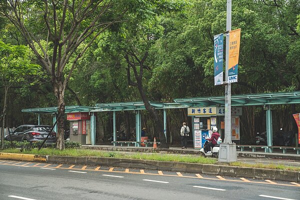 竹市「光復路綠門戶計畫」將改善清大轉運站空間,讓光復路車流更順暢。圖/清大提供