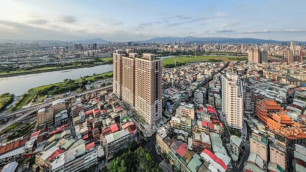 預售完銷後加價再轉手　永和建案直逼8字頭！專家嘆：好料也輪不到你...