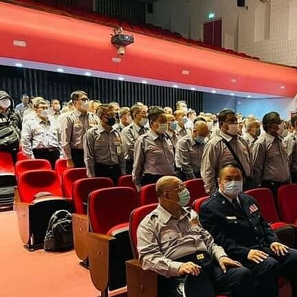 表現精良的守望相助隊。圖／里長提供
