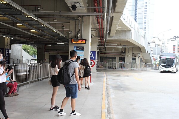 公車滾動式增加班次。圖／台中市政府提供