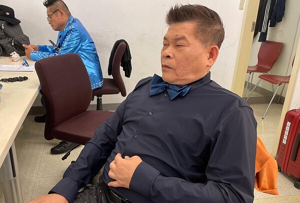 澎恰恰8日深夜突發出震憾訊息,事後更聯繫不上人,讓佩真很焦急。圖/截自澎恰恰臉書粉專