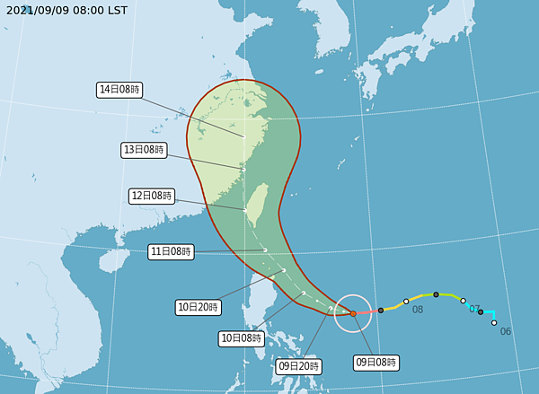 強颱璨樹持續逼近台灣,中心不排除有登陸台灣的可能性。圖/取自中央氣象局