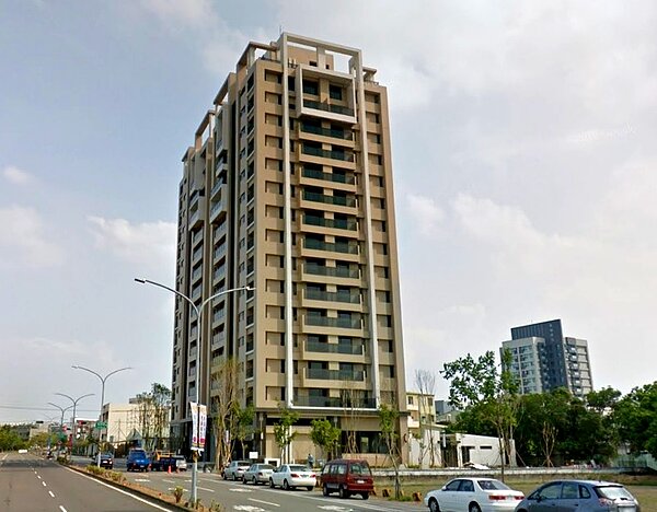 南科吸來就業人口,更帶動當地新房及中古市場活絡。圖/截自Google Maps