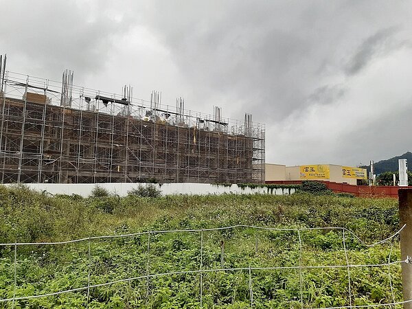 新北市政府位於土城暫緩重劃區精華地段的「新北市土城區明德段國有土地招商案」,今年8月31日至11月13日辦理公告招商,未來希望打造複合式商場、引進多元廠商經營。圖/新北市經發局