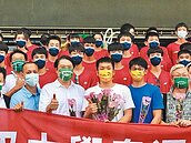 王齊麟回饋母校65萬　李洋勉學弟妹堅持