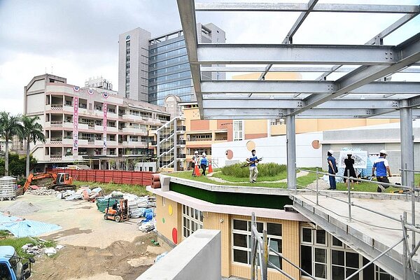 興穀國小老舊校舍整建第一期於今(110)完工。圖/新北市府提供