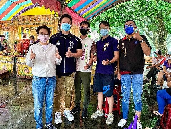 信義區景勤里中元節普渡。圖/取自「王雷凱」臉書