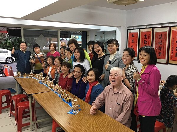 聖誕活動。圖/取自四維里辧事處臉書