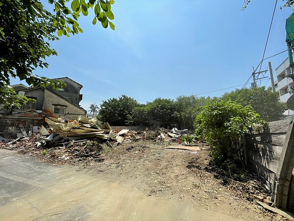 溪湖鎮湖西巷「豆干厝」，違法從事色情交易。圖／彰化縣政府提供
