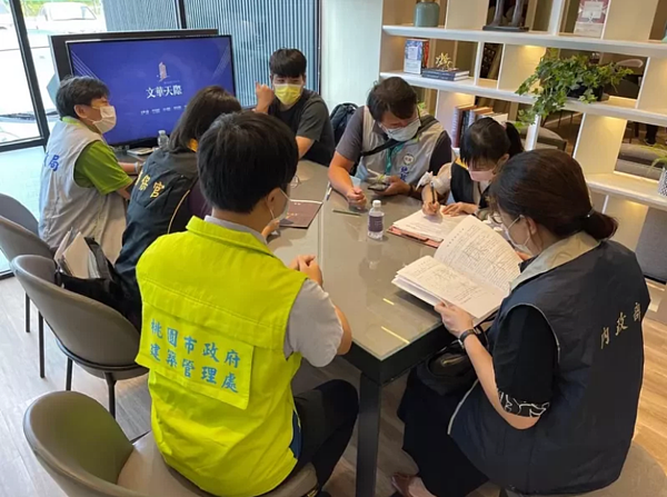 內政部昨(16)日首度聯合19個縣市政府全面發動聯合稽查,6成建案違規。圖/內政部提供