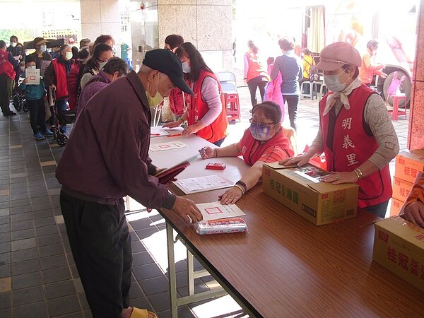 里民都很踴躍參加活動。 圖/取自明義里臉書