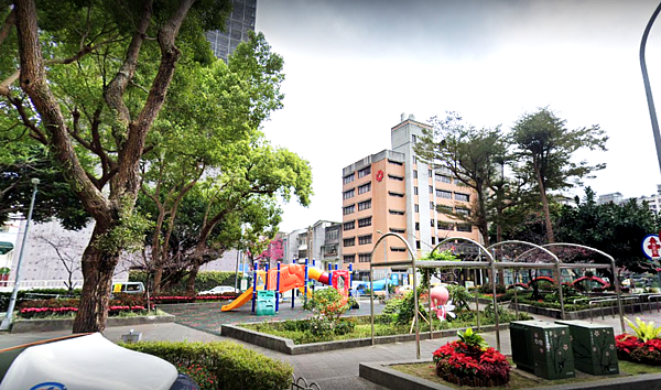 寧安公園鄰近普林思頓高級中等學校,是復勢里里民生活好去處。圖/陳育悅攝