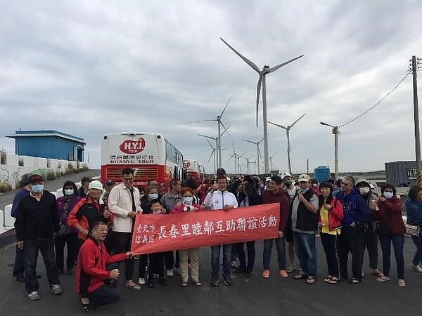 長春里的睦鄰互助聯誼活動,以促進里民的情感。圖/取自台北市信義區改善民俗委員會長&長春里里長 許錦忠臉書