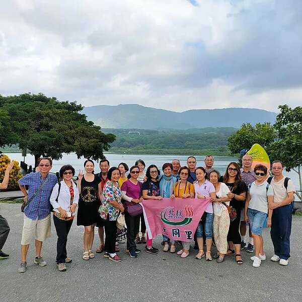 北投區大同里里民一同遊玩。圖/取自「黃澤雙」臉書
