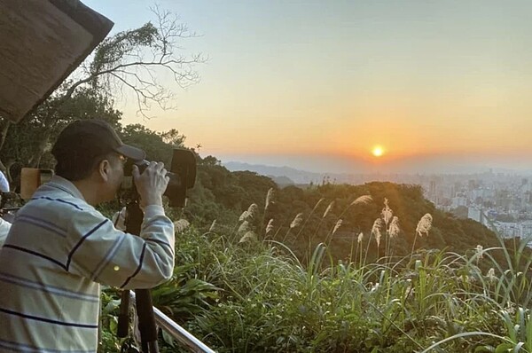 根據資料,北市象山、虎山平均高度不到500公尺,但卻是山難數量最多的2座山;圖為象山一隅。圖/記者鍾維軒攝影