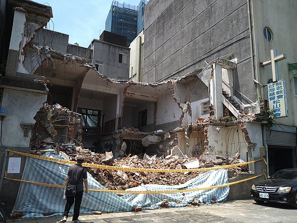 陳復禮洋樓於今年5月遭建商拆除,目前房屋結構所剩不多。圖/文化局提供