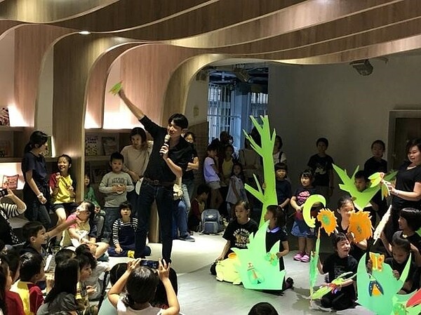 民族國小藝術表演會(截自民族國小網站 校長提供)