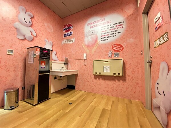 捷運市政府站哺集乳室設備完善。圖/台中市政府提供