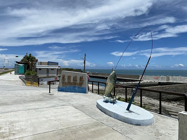 北海岸草里漁港茶山步道坐享山海風景。圖／新北市府提供