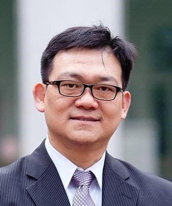 松山國小游鴻池校長。圖/截自松山國小網站 校長提供