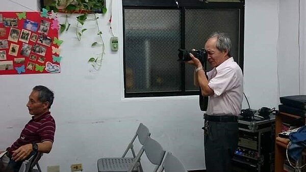 熱愛攝影的黃崇賢。圖／黃崇賢提供