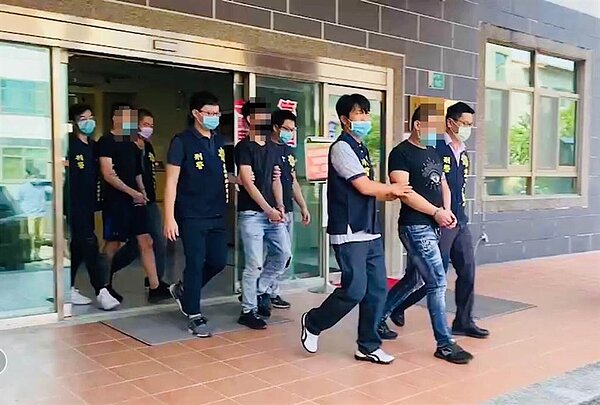 警方將林嫌等7人依照傷害、聚眾鬥毆等罪嫌移送台南地檢署偵辦。圖/中時電子報