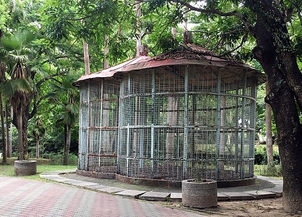 閒置20年的孔雀園,如今已拆除完畢。圖/嘉義市政府提供