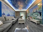 在家就能體驗出國！網笑稱：抬頭就看到希臘聖托里尼的天空